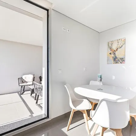Porto Luxury Riverside Retreat With Douro Views & Garage *
