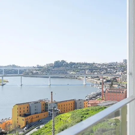 Porto Luxury Riverside Retreat With Douro Views & Garage * Valbom (Gondomar)