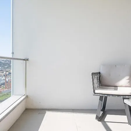 Porto Luxury Riverside Retreat With Douro Views & Garage Апартаменты Valbom (Gondomar)